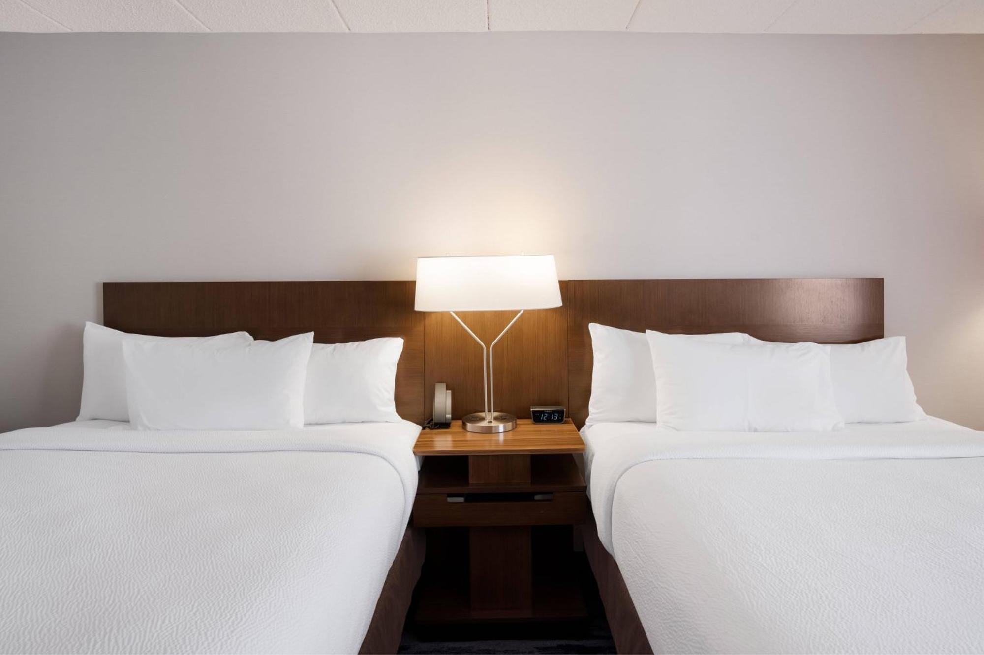Fairfield Inn By Marriott Amesbury Exterior photo