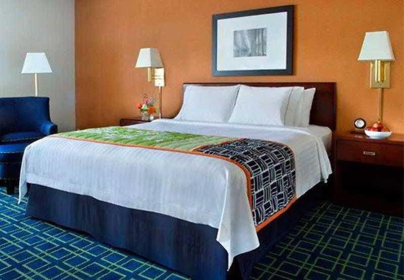 Fairfield Inn By Marriott Amesbury Exterior photo